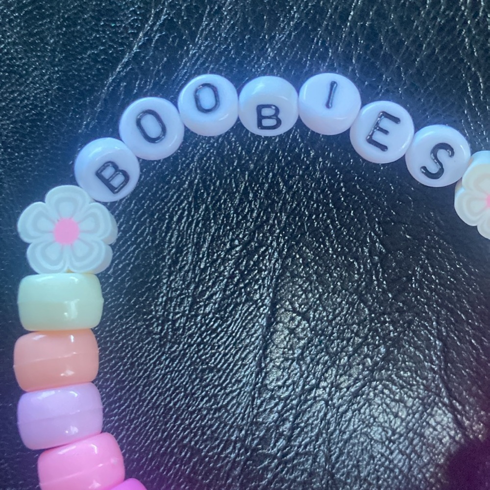 KHANDI BRACELET 🌸💕 - Picture 2 of 4